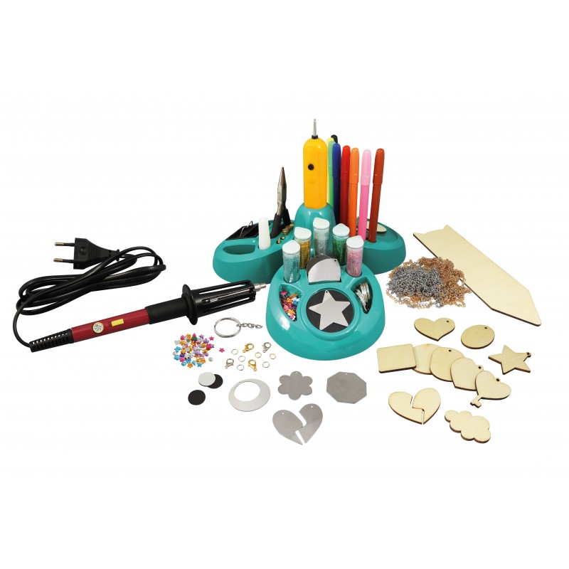 Buki – Atelier Professional Studio Gravure Bois Et Métal – Crée 5 Magnets, 5 Porte-clés, 10 Colliers Et 1 Marque-page – Dès 8 Ans