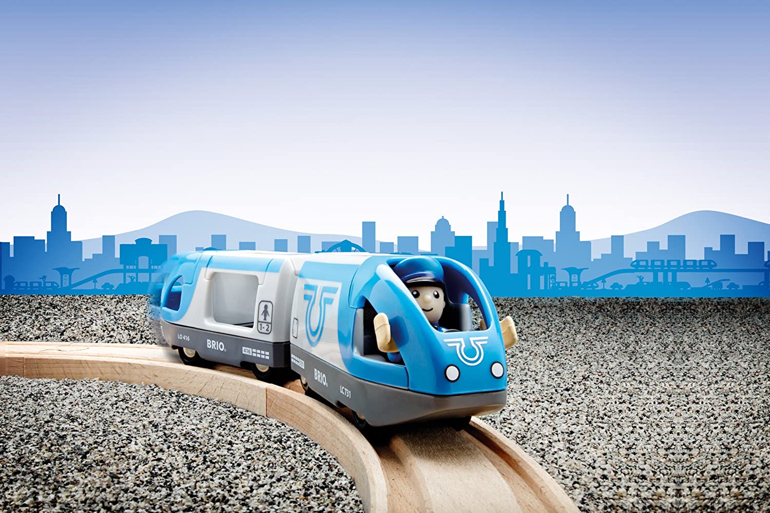 Train Brio Voyageurs à Pile – Chemin De Fer En Bois – Modèle 33506 – Neuf