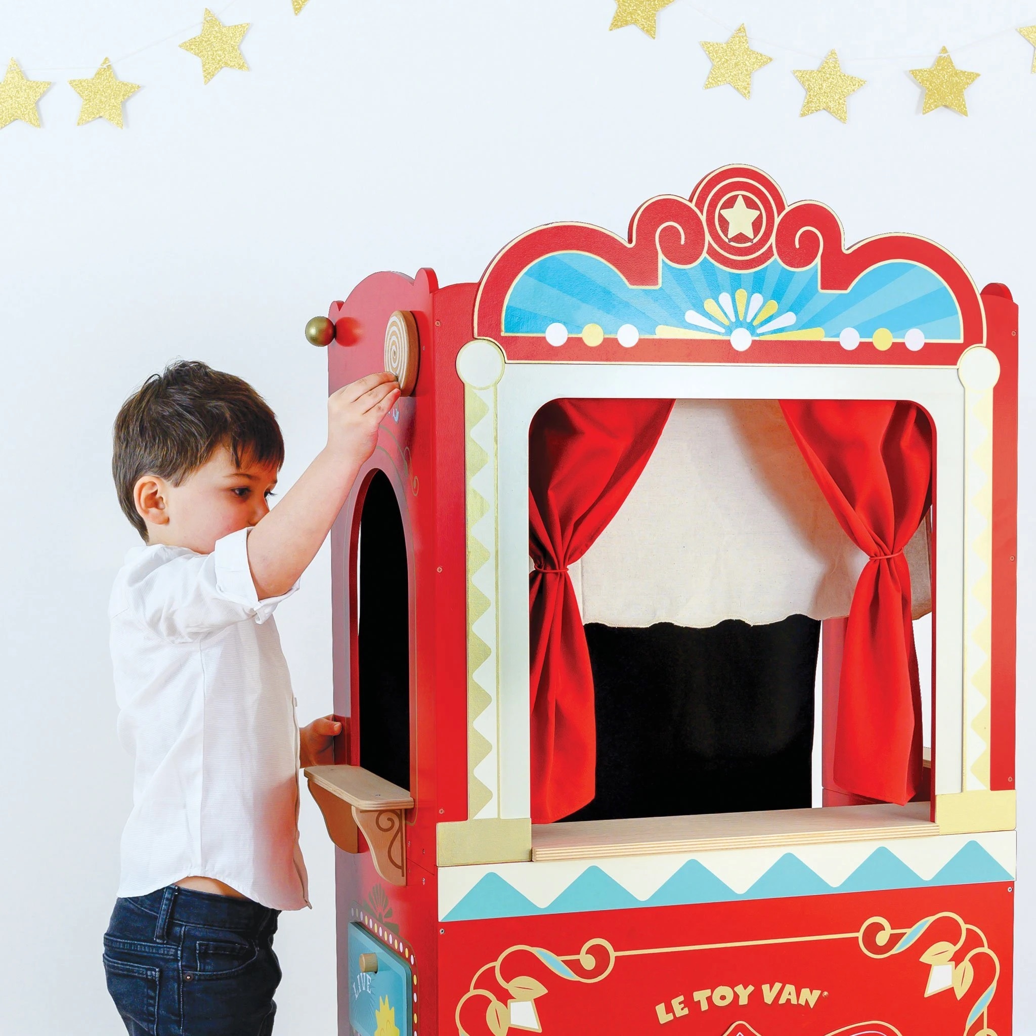 Théâtre de marionnettes à doigt en bois - Le Monde de La Marionnette - Boutique de Marionnettes en Ligne – Le Monde De La Marionnette - Planet Of Puppets Théâtre de marionnettes à doigt en bois - Le Monde de La Marionnette - Boutique de Marionnettes en Ligne – Le Monde De La Marionnette - Planet Of Puppets