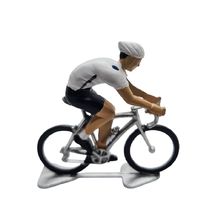 Figurine cycliste M Maillot Bahrain Victorious FR-M21 Fonderie Roger 1
