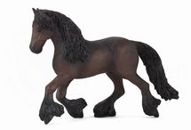 Figurine Cheval frison PA51067-2950 Papo 1