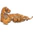 Figurine Tigresse couchée allaitant PA-50156 Papo 4