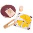 Gaufrier en bois Tasty rouge LE12850 Small Foot company 2