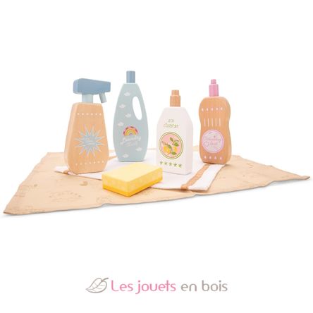 Set de produits ménagers en bois NCT18370 New Classic Toys 4