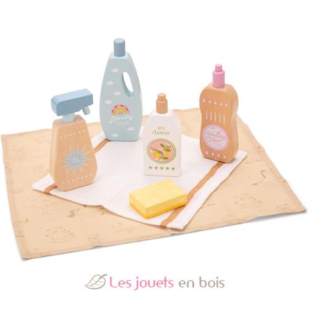 Set de produits ménagers en bois NCT18370 New Classic Toys 3