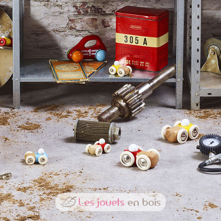 Mini voiture en bois Moit-moit rouge V2317R Vilac 3