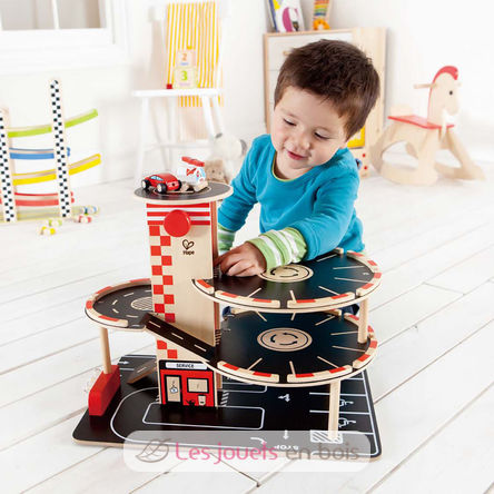 Garage multi-niveaux HA-E3002 Hape Toys 7