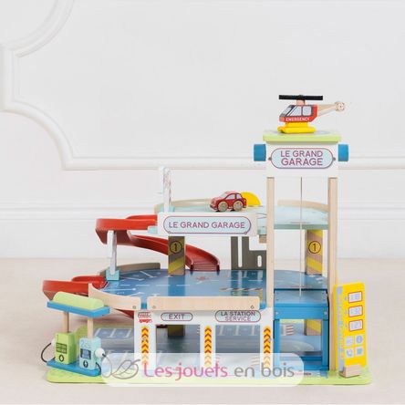 Plan Toys - Mon nouveau grand garage en bois